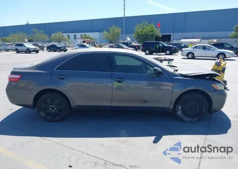 2009 Toyota Camry Le z USA, uszkodzony, nr VIN 4T4BE46K09R050012